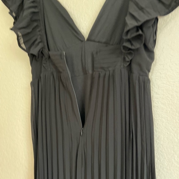 Ideal Occasion Black Pleated Flutter Sleeve Backless Maxi Dress - Picture 7 of 8
